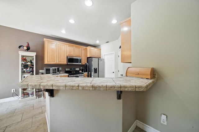 3109 Dunn Rd, Valley Springs, CA 95252