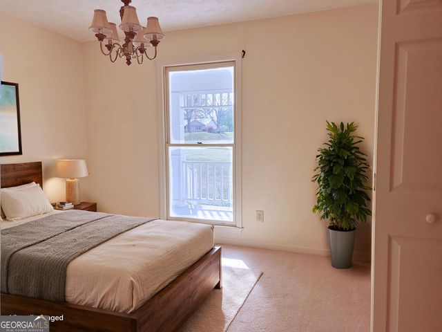 1055 Mobley Bridge Road, Hogansville, GA 30230