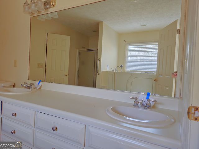 1055 Mobley Bridge Road, Hogansville, GA 30230