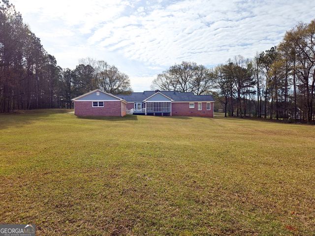 1055 Mobley Bridge Road, Hogansville, GA 30230
