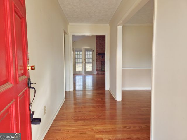 1055 Mobley Bridge Road, Hogansville, GA 30230