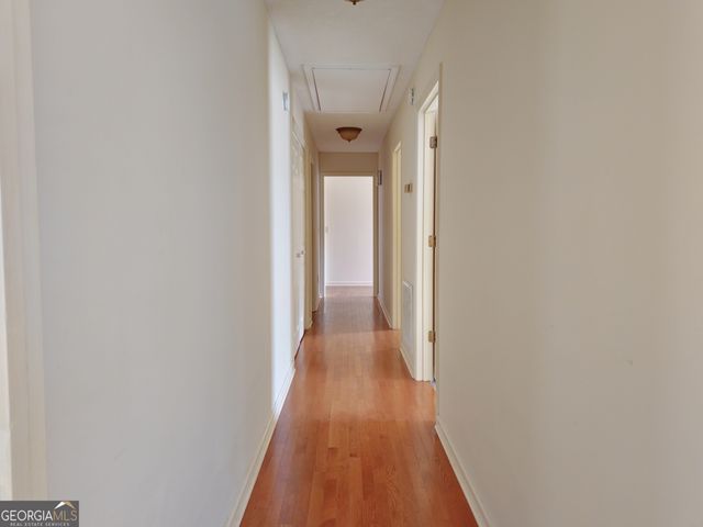 1055 Mobley Bridge Road, Hogansville, GA 30230