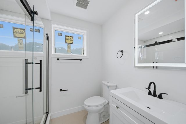 4164 Washington 1, Boston, MA 02131