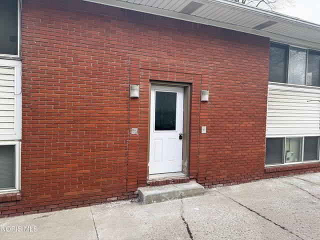 3424 Douglas Road, Toledo, OH 43606