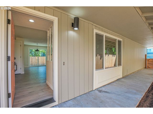 6614 Se 93RD Ave, Portland, OR 97266