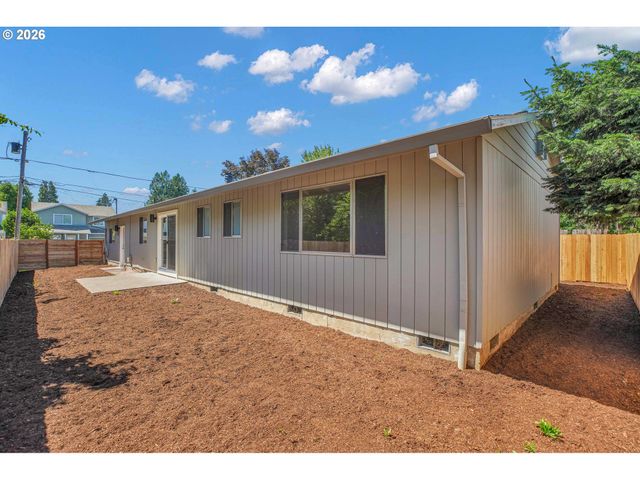 6614 Se 93RD Ave, Portland, OR 97266