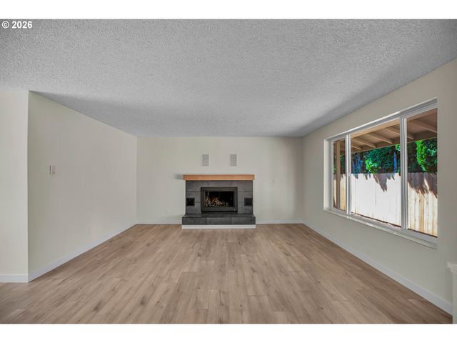 6614 Se 93RD Ave, Portland, OR 97266