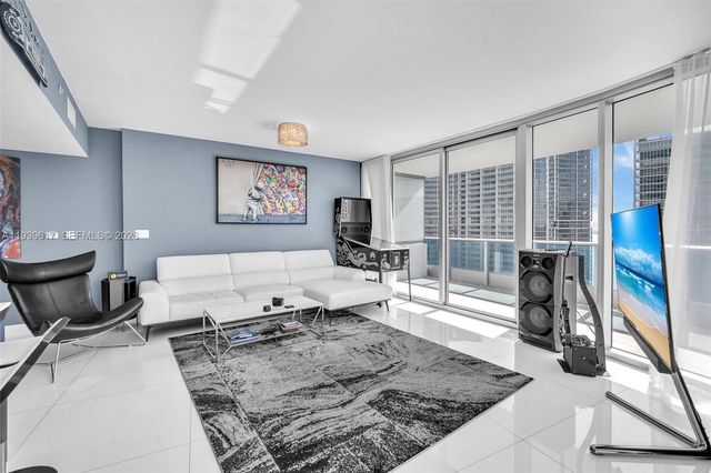 200 Biscayne Boulevard Way 4202, Miami, FL 33131