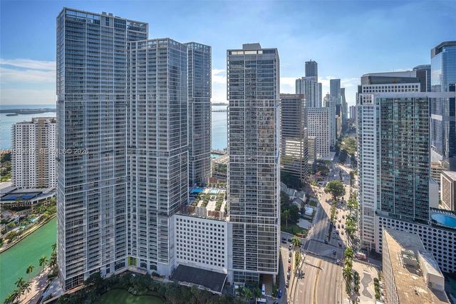 200 Biscayne Boulevard Way 4202, Miami, FL 33131