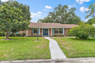 6870 LA LOMA Drive, Jacksonville, FL 32217