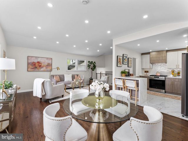 204 BELLE ARBOR DR, Cherry Hill, NJ 08034