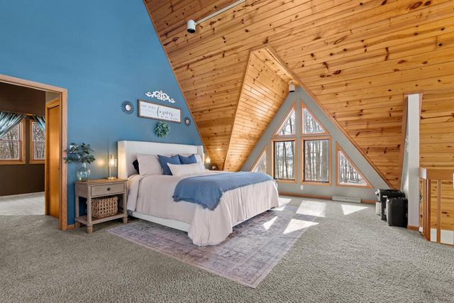 12395 Whitetail PARKWAY, Manitowoc, WI 54220