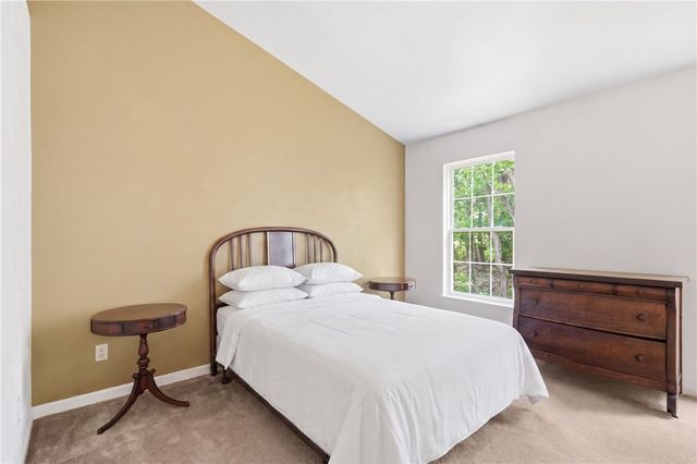 1002 Pinoak Ct, Chalfant Boro, PA 15112