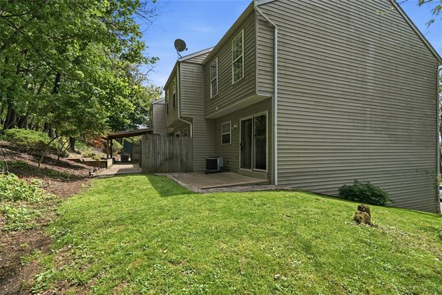 1002 Pinoak Ct, Chalfant Boro, PA 15112