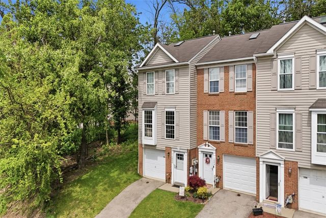 1002 Pinoak Ct, Chalfant Boro, PA 15112