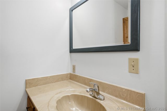 315 W 40th Street, Sand Springs, OK 74063