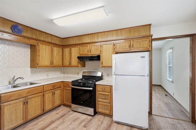315 W 40th Street, Sand Springs, OK 74063