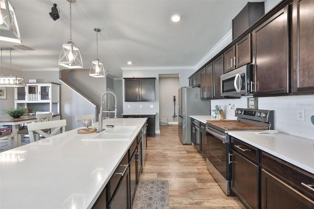 10604 ALDO MORO DRIVE, Wimauma, FL 33598