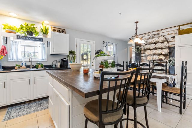 189 Thoroughbred Way, Berea, KY 40403