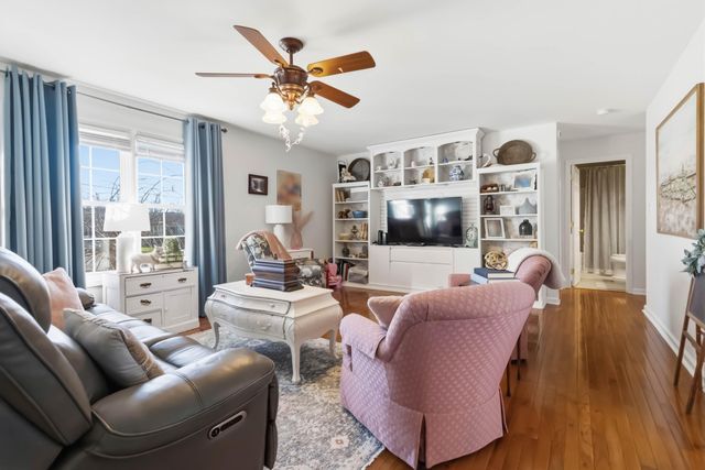 189 Thoroughbred Way, Berea, KY 40403