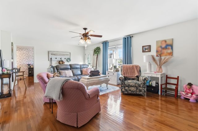 189 Thoroughbred Way, Berea, KY 40403