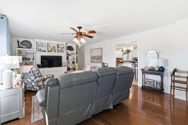 189 Thoroughbred Way, Berea, KY 40403