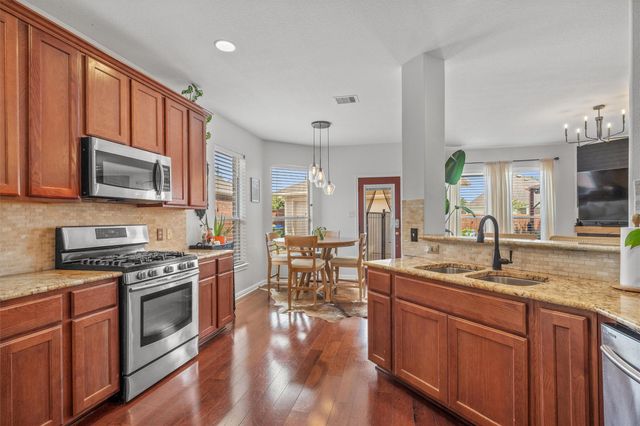 11513 Shadow Creek DR, Manor, TX 78653