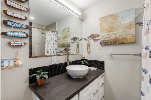 2861 Liholani St, Makawao, HI 96768