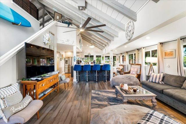 2861 Liholani St, Makawao, HI 96768