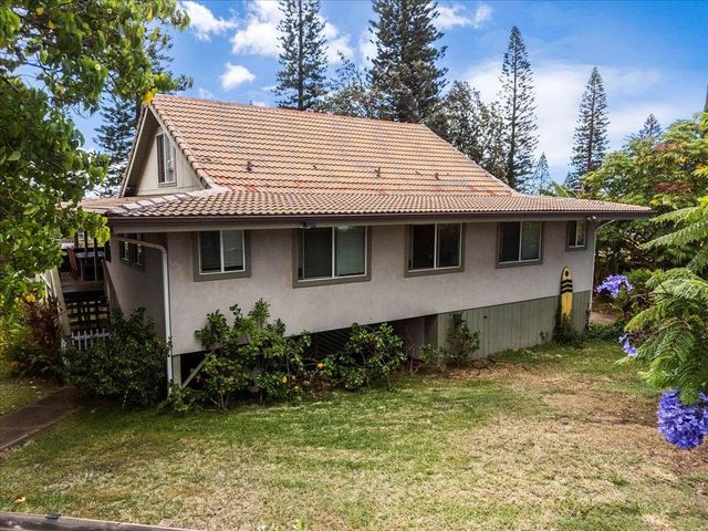2861 Liholani St, Makawao, HI 96768
