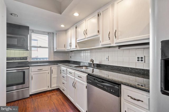 3319 BOWMAN ST, Philadelphia, PA 19129