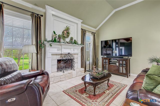 200 Carriage House Road, Salado, TX 76571