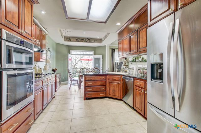 200 Carriage House Road, Salado, TX 76571