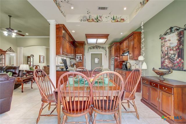 200 Carriage House Road, Salado, TX 76571