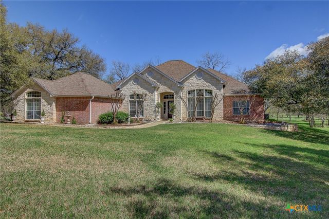 200 Carriage House Road, Salado, TX 76571
