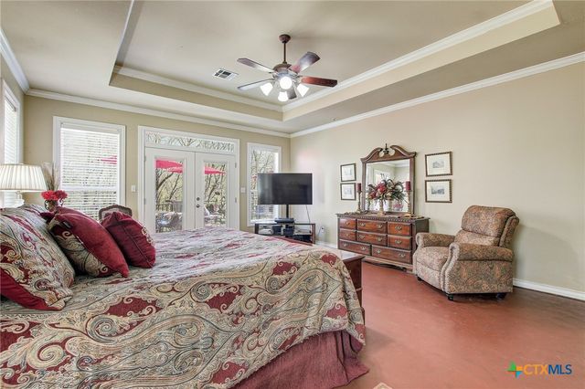 200 Carriage House Road, Salado, TX 76571