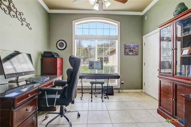 200 Carriage House Road, Salado, TX 76571