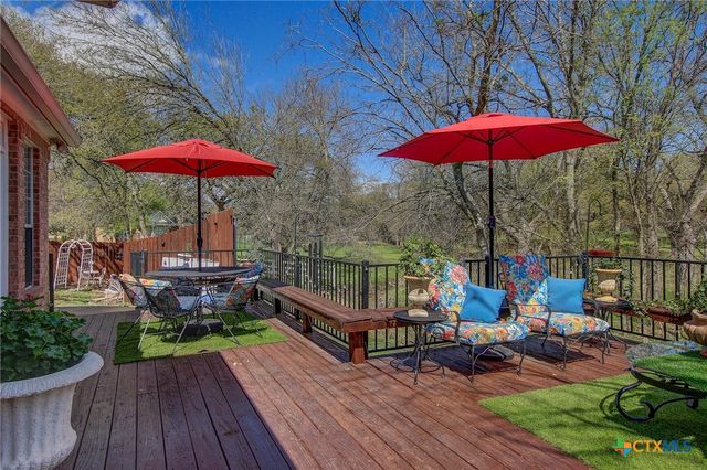 200 Carriage House Road, Salado, TX 76571