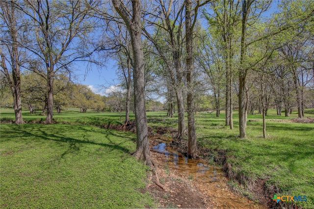 200 Carriage House Road, Salado, TX 76571