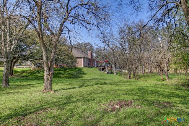 200 Carriage House Road, Salado, TX 76571