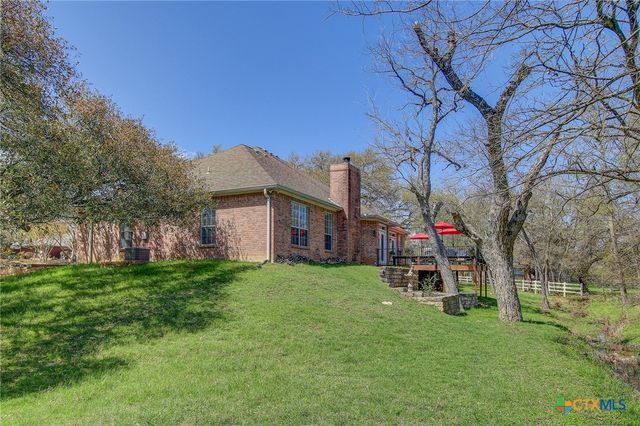 200 Carriage House Road, Salado, TX 76571