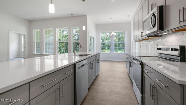 828 Fernwind Circle, Aberdeen, NC 28315