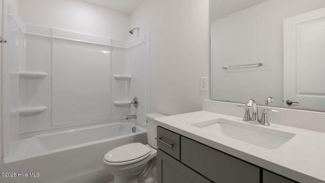 828 Fernwind Circle, Aberdeen, NC 28315