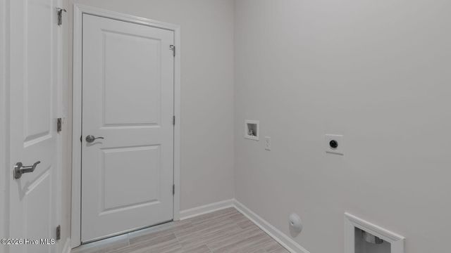 828 Fernwind Circle, Aberdeen, NC 28315
