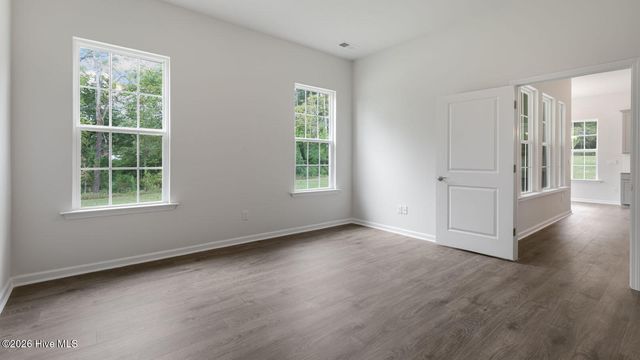 828 Fernwind Circle, Aberdeen, NC 28315