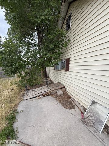 1104 High Street, Ely, NV 89301