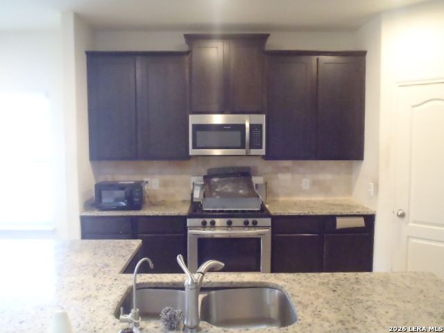 5009 ARROW RDG, Marion, TX 78124