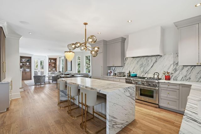 801 Harbour Watch Court, Mount Pleasant, SC 29464