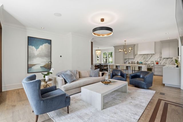 801 Harbour Watch Court, Mount Pleasant, SC 29464