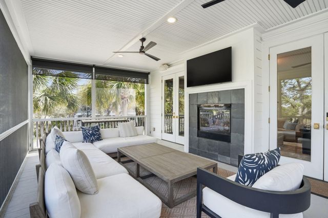 801 Harbour Watch Court, Mount Pleasant, SC 29464